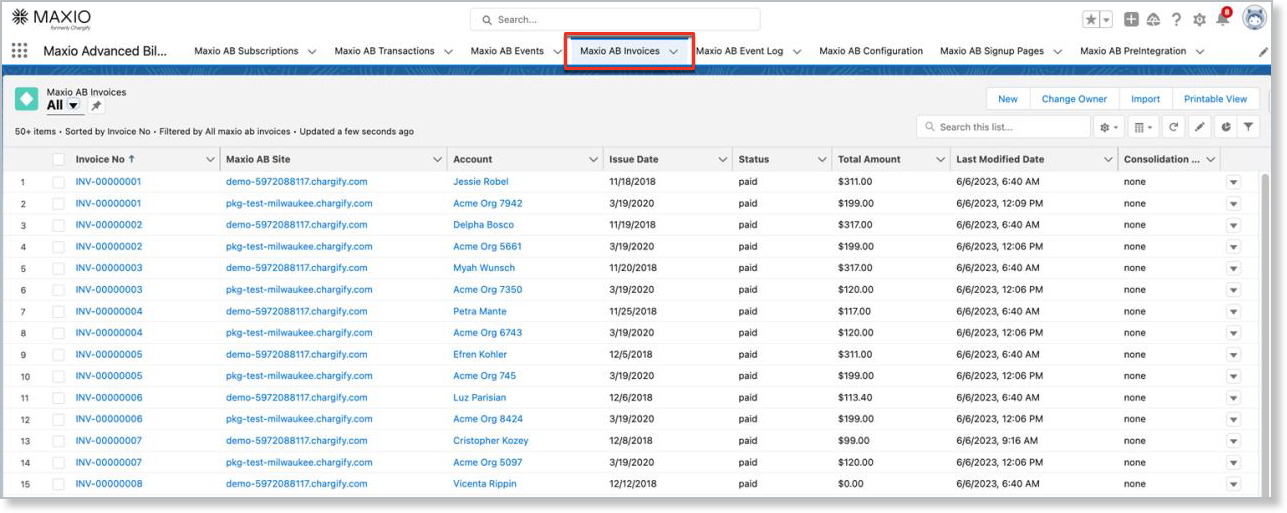 the Maxio AB Invoices tab, outlined in the navigation, listing invoices with issue date, status and total